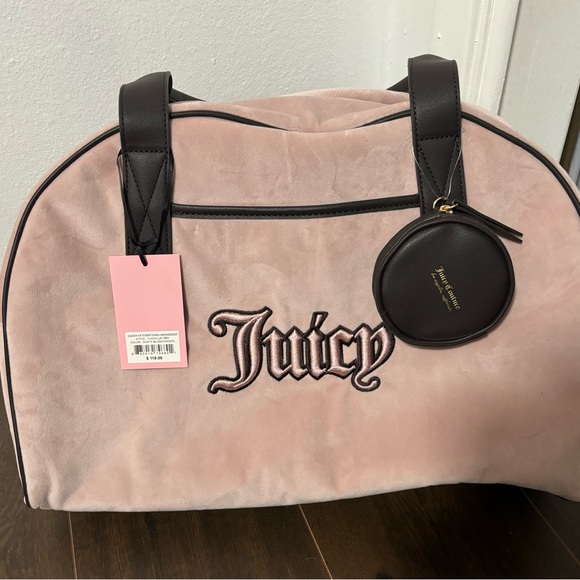 JUICY COUTURE! Queen of everything weekender bag comes with a small clutch! - Picture 1 of 4